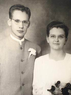 Rachel and Robert Stoltzfus Endowed Scholarship