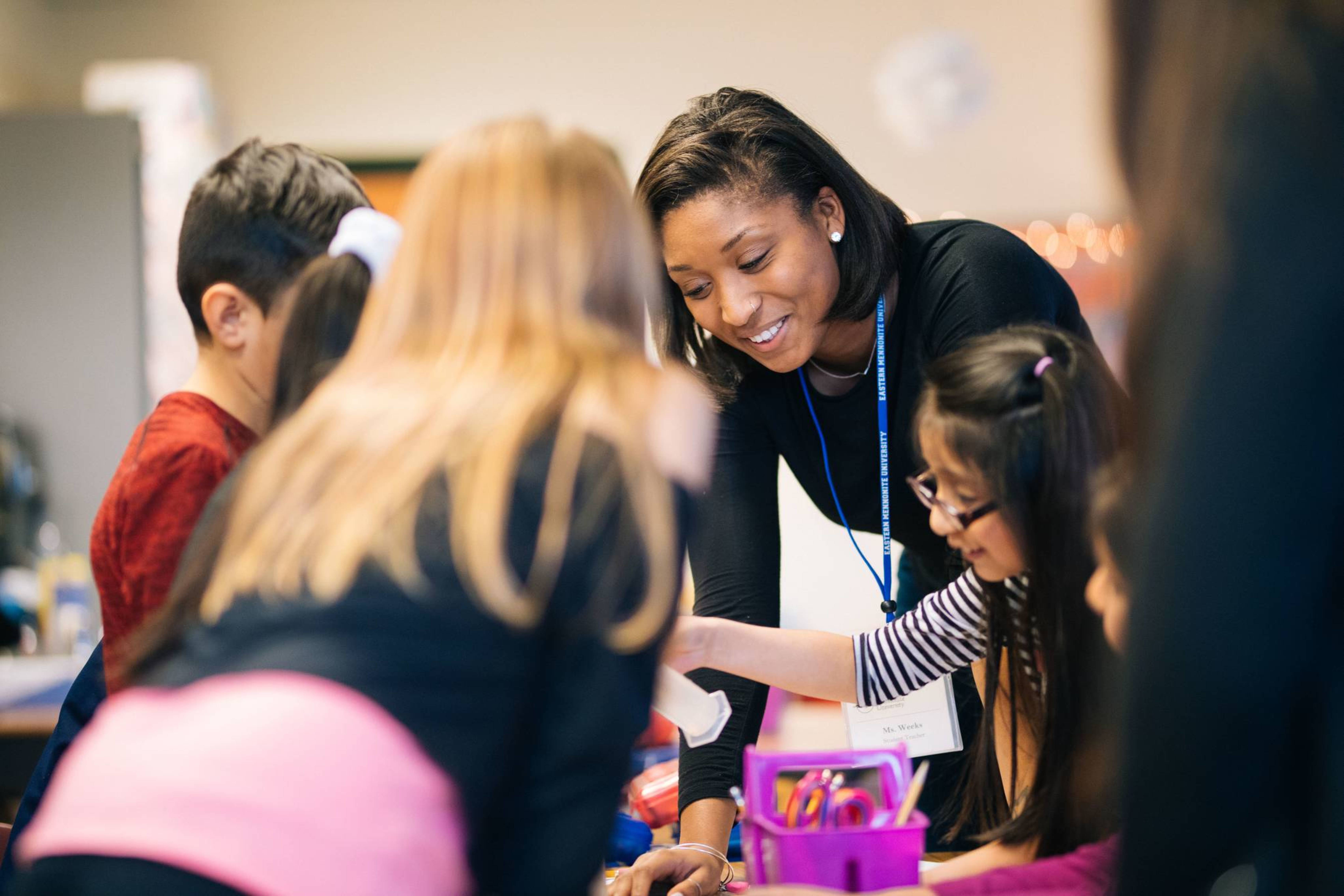 Student teaching in an elementary class